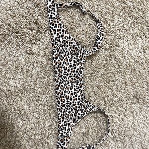 Cheetah print bikini top.